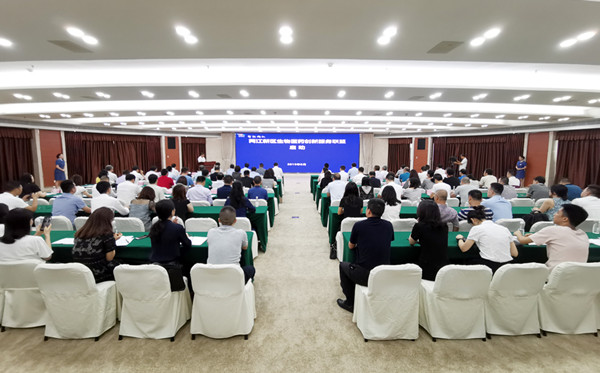 100856534802.jpg c8d3ff3e19061eb739e602.jpg